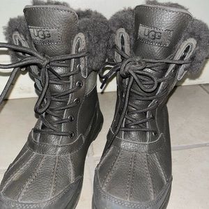 Grey Ugg Winter Boots